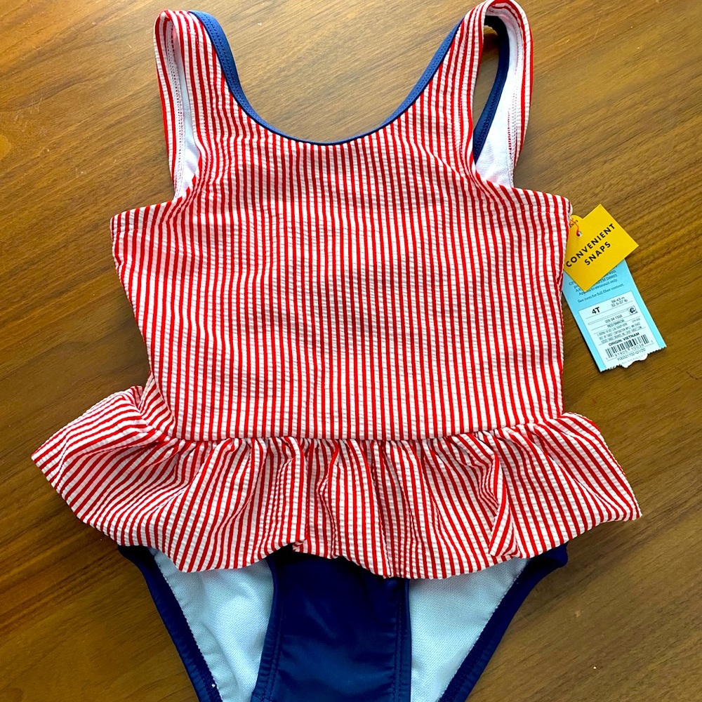 NWT girls swimsuit (size 4T) & UV 50+ protection